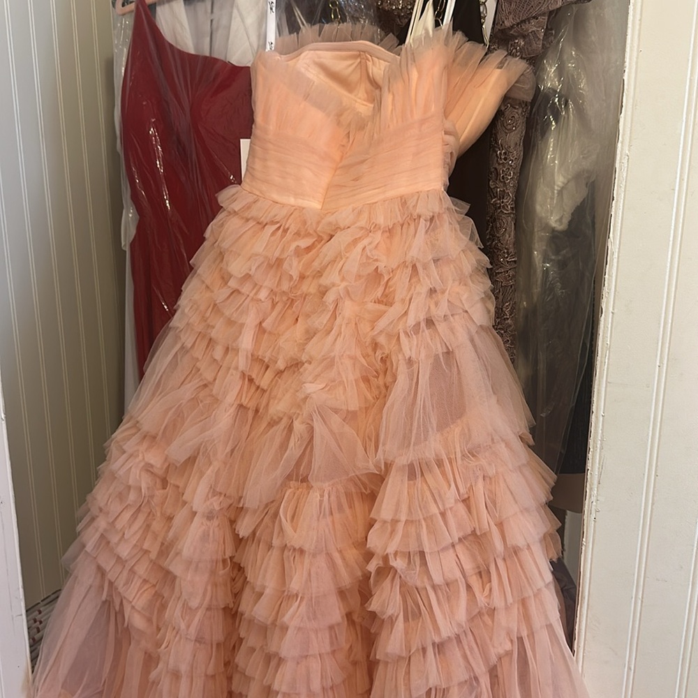 ✔️ Mac Duggal BNWT Pink Strapless Tulle Ruffle Gown #20573 - Picture 11 of 11